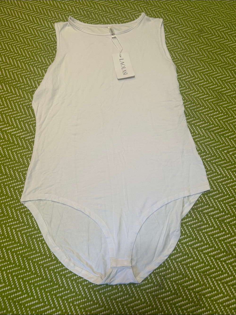 LAOLASI White Sleeveless Bodysuit
